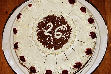 Schwarzwälder Kirschtorte 336