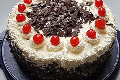 Schwarzwälder Kirschtorte 131