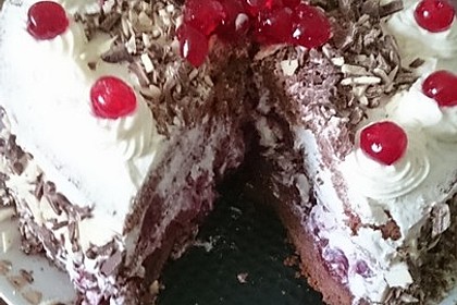 Schwarzwälder Kirschtorte 378