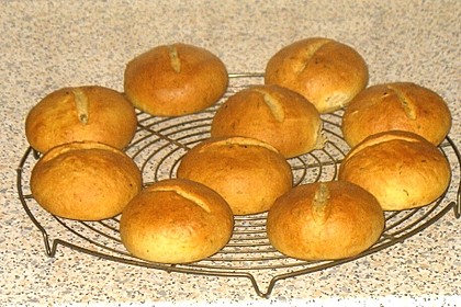 Kräuterbrötchen (Bild)