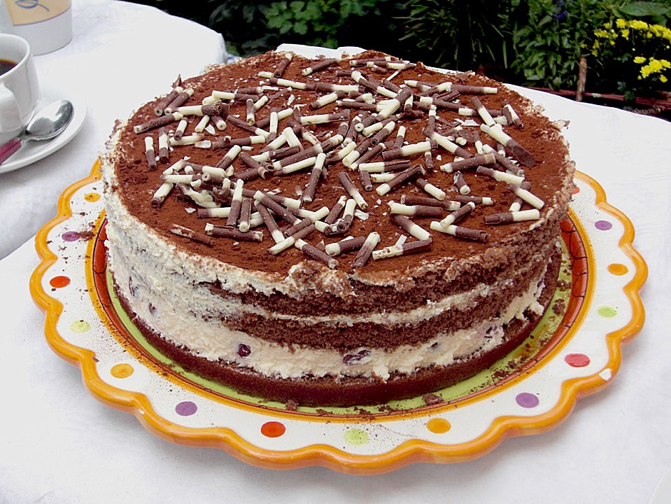 Schnelle Tiramisu - Torte mit Kirschen von bienemaya | Chefkoch