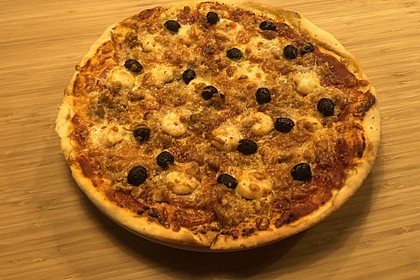 Pizzateig (Bild)