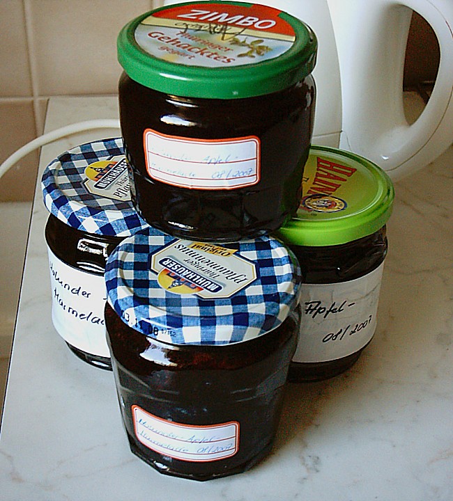 Holunder - Apfel - Marmelade mit Walnüssen von evlys | Chefkoch