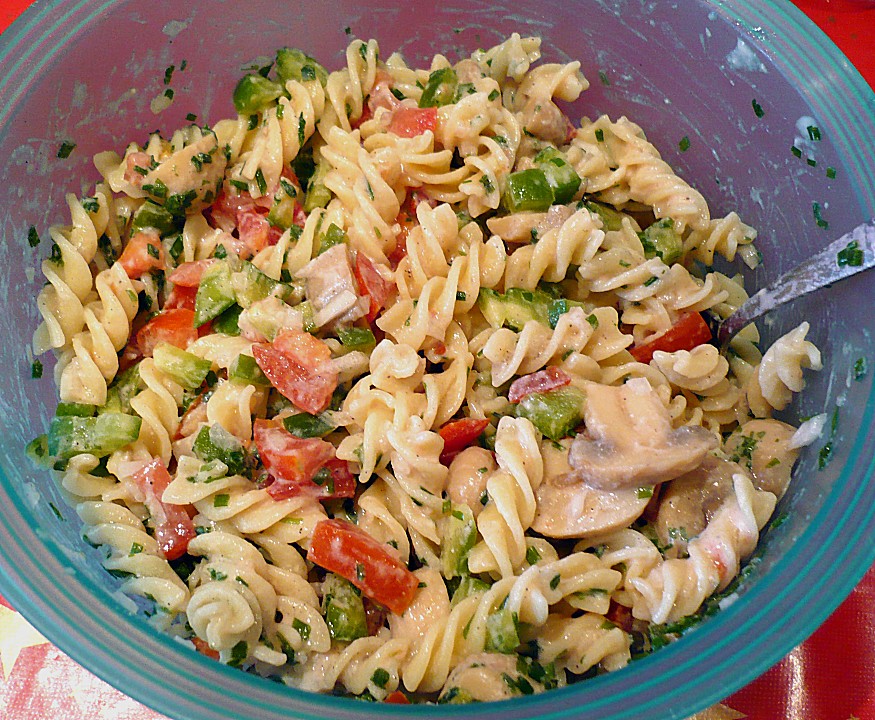 Ww Leichter Nudelsalat Mit Paprika Und Champignons Chefkoch