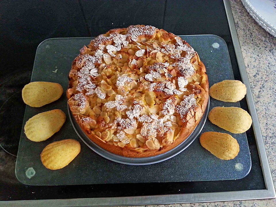 Saftiger Blechkuchen von Oma mit Pfirsich &amp; Eierlikör von Schwalbe ...