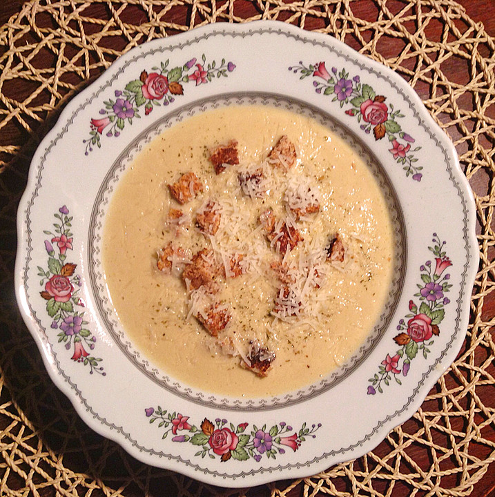 Knoblauchsuppe mit Parmesan von Primus09 | Chefkoch