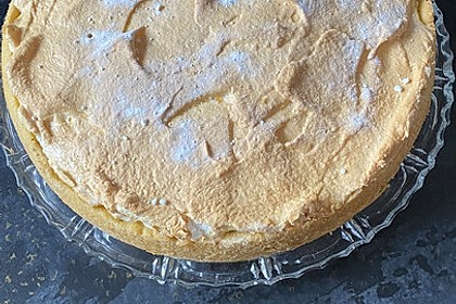 Rhabarberkuchen mit Baiser (Bild)