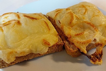 Zwiebel - Käse - Toast (Bild)