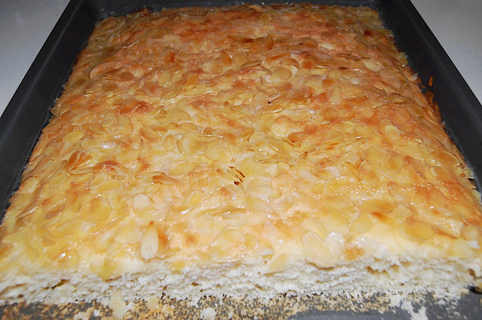 Buttermilch - Blechkuchen von oefchen | Chefkoch
