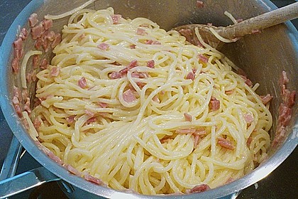 Koelkasts Spaghetti Carbonara (Bild)