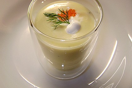 Limetten-Vichyssoise mit Lachskaviar (Bild)