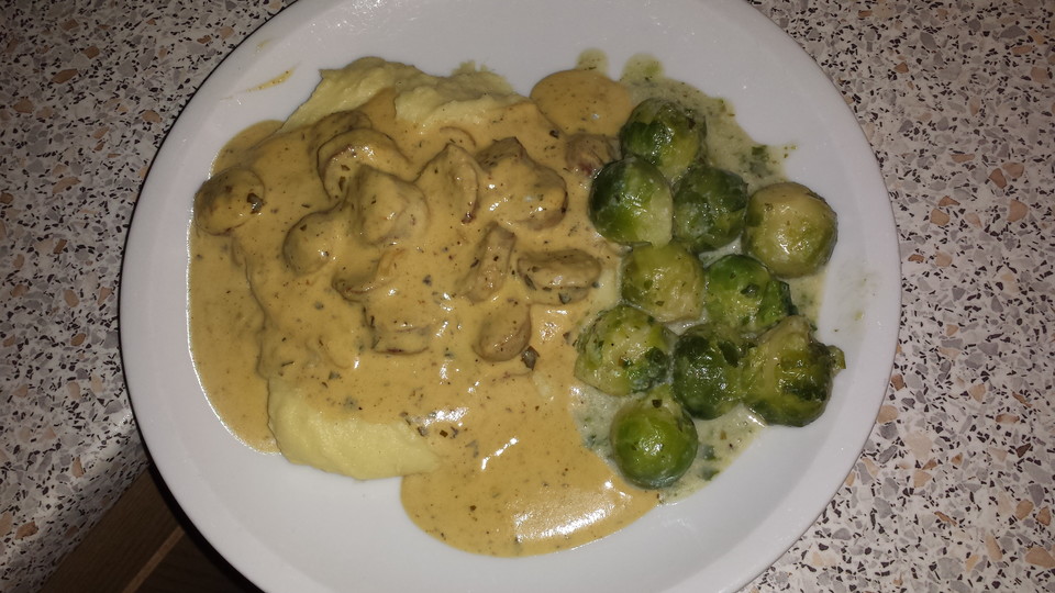 Grobe Bratwurst in Senf - Sahne - Sauce von gotcha86 | Chefkoch