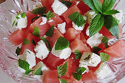 Wassermelonen - Salat mit Schafskäse und Minze (Bild)