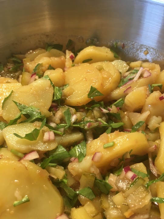 Leckerer Kartoffelsalat ohne Mayonnaise von justin&amp;tomsmama | Chefkoch