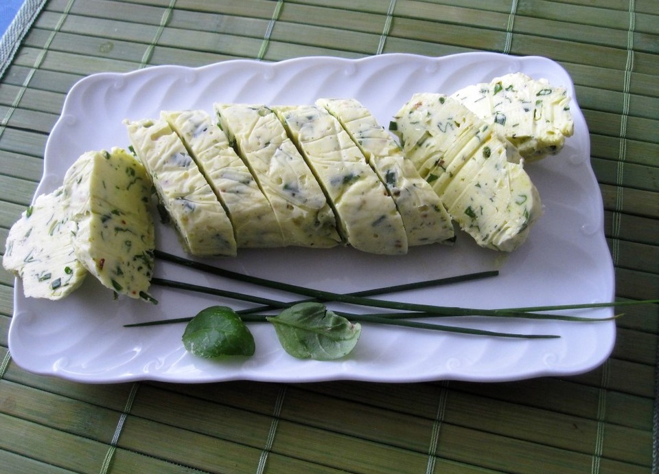 Schnittlauch - Butter von rralle | Chefkoch