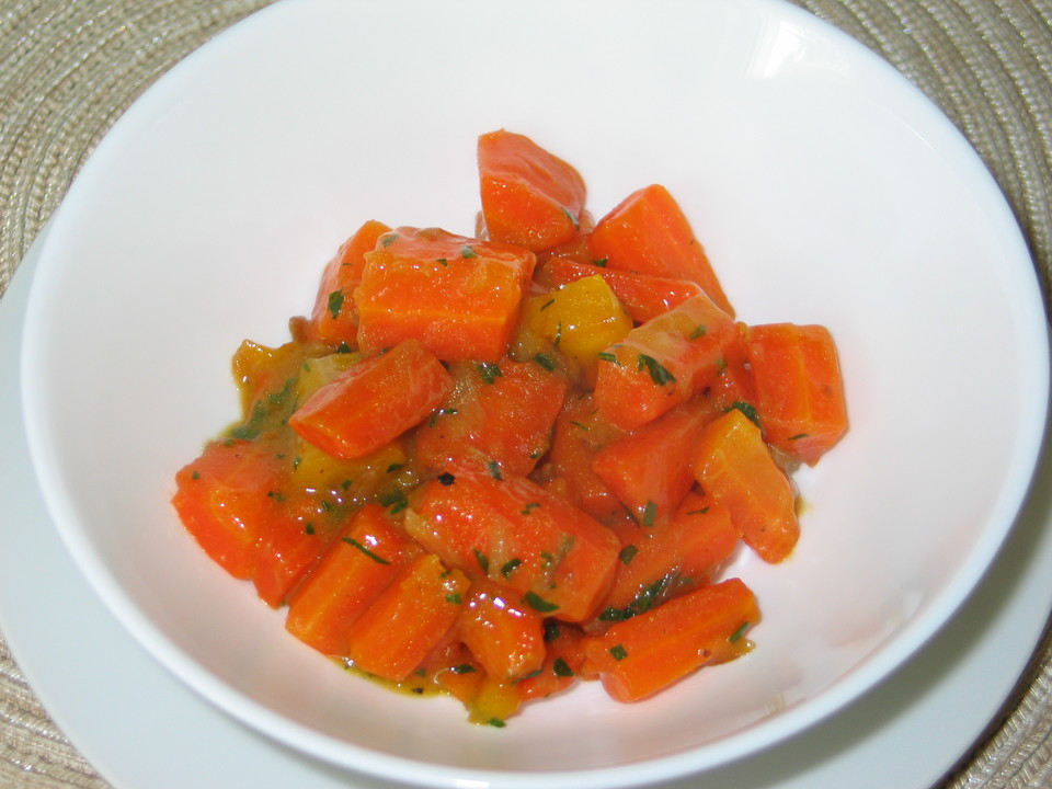 Karottengemüse — Rezepte Suchen