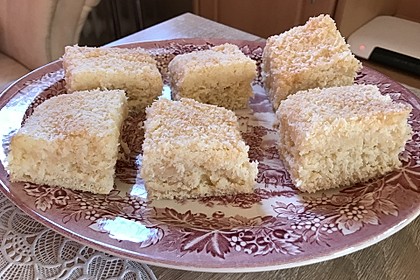 Buttermilchkuchen mit Kokos (Bild)