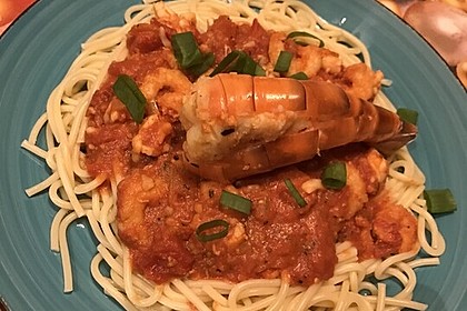 Spaghetti mit Garnelen - Tomatensauce (Bild)