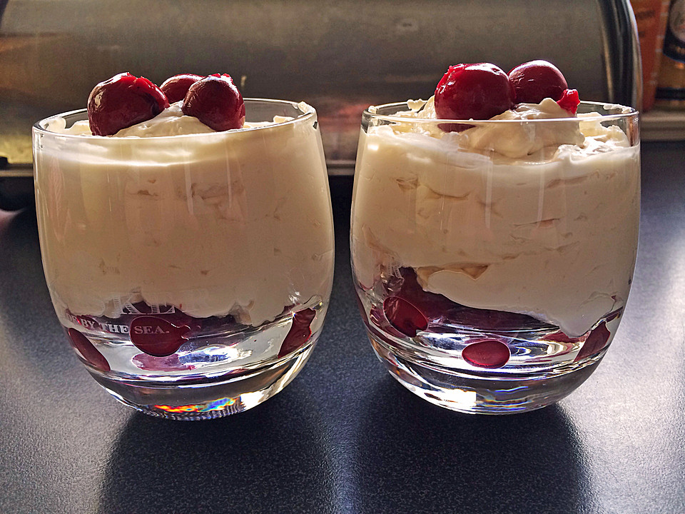 baileys dessert im glas