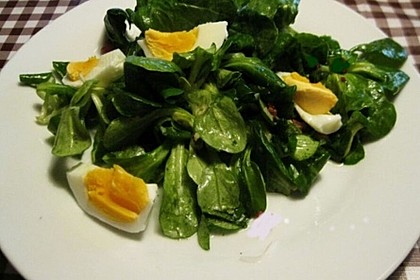 Feldsalat mit Eiern (Bild)