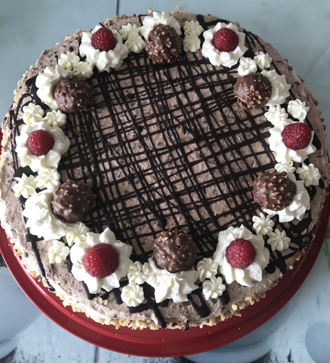 Ferrero - Rocher - Torte von bluemoon25 | Chefkoch