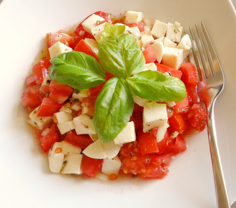 Tomaten - Mozzarella - Salat von celle81 | Chefkoch