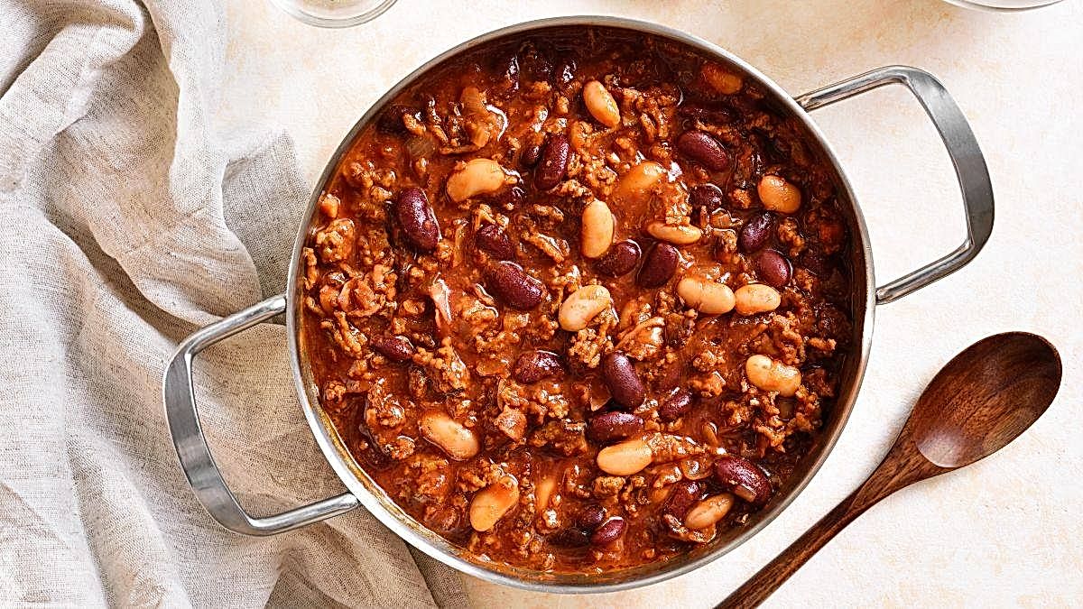 Wilder Westen aus dem Topf: Hackfleisch-Bohnen-Eintopf in 45 Minuten Wilder Westen aus dem Topf: Hackfleisch-Bohnen-Eintopf in 45 Minuten