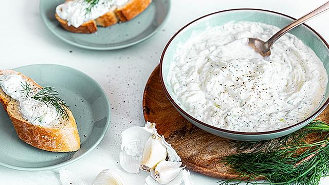 Griechisches Tsatsiki in 10 Minuten
