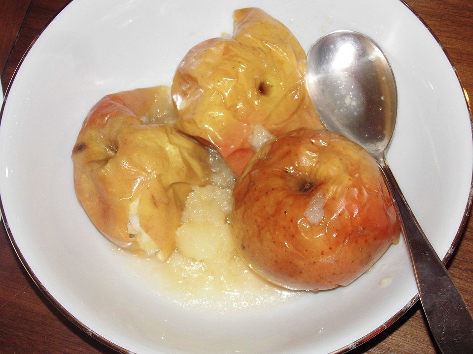 Bratapfel aus der Mikrowelle von aninai| Chefkoch