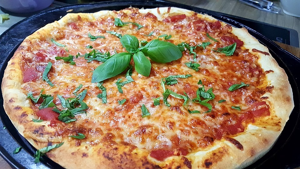 Pizza Margherita Nach Italienischer Art Von Ugl Chefkoch