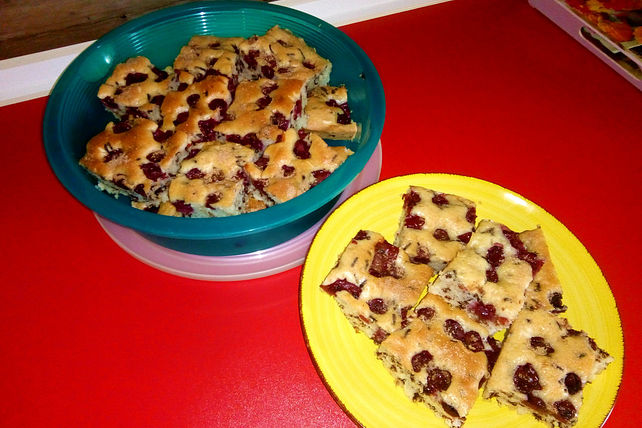 Kirschkuchen mit Zimt und Zucker von NaschiHH| Chefkoch