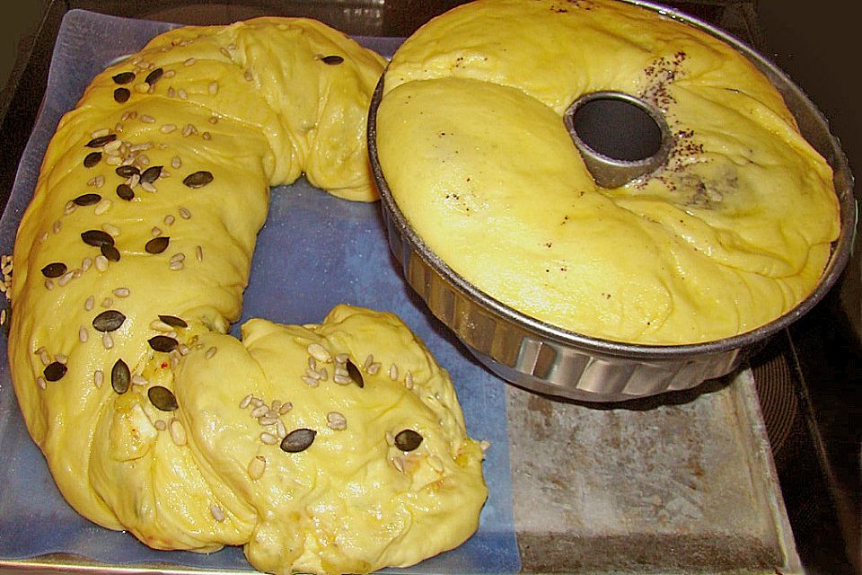 Tiropitaki - Kartoffelstrudel mit Bärlauchsabayon Tiropitaki - Kartoffelstrudel mit Bärlauchsabayon