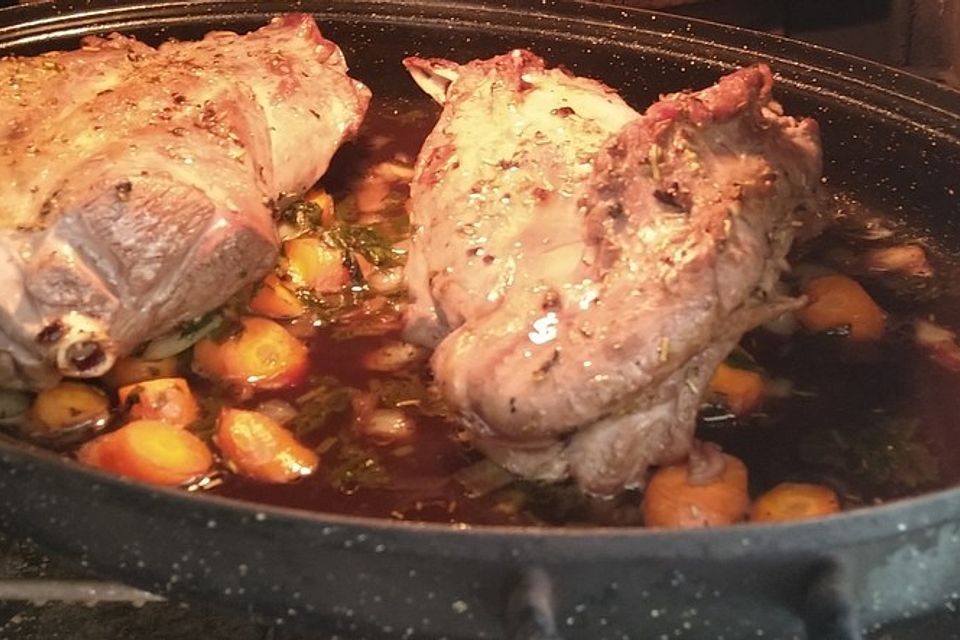 Rehschulter mit Holundersauce Rehschulter mit Holundersauce