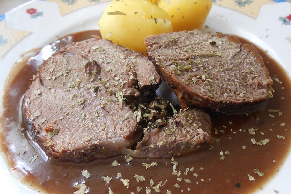 Rehschulter mit Holundersauce Rehschulter mit Holundersauce