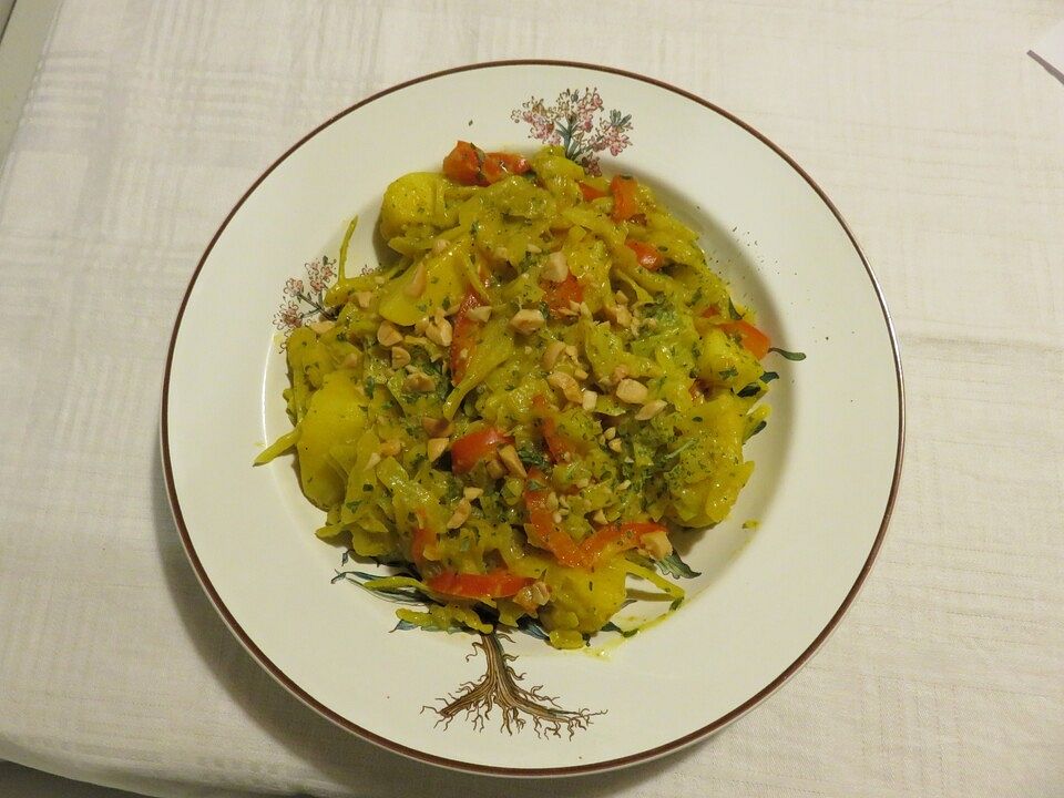 Weißkohl mit einem Erdnuss - Curry von axel-42| Chefkoch
