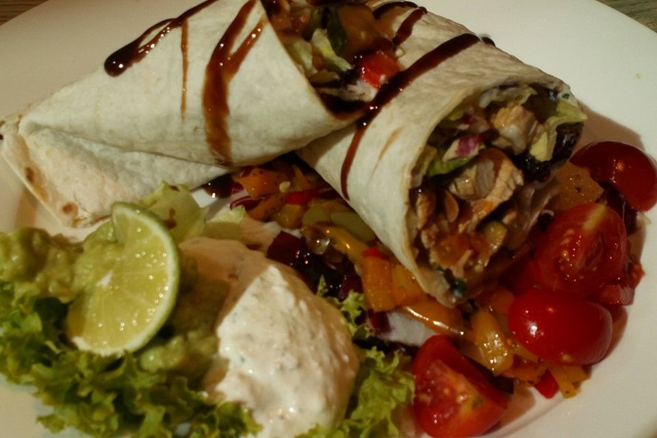 Party Wraps mit Frischkäse und Putenbrust