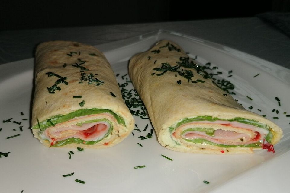 Party Wraps mit Frischkäse und Putenbrust