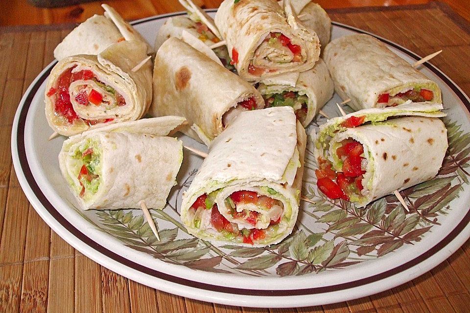 Party Wraps mit Frischkäse und Putenbrust