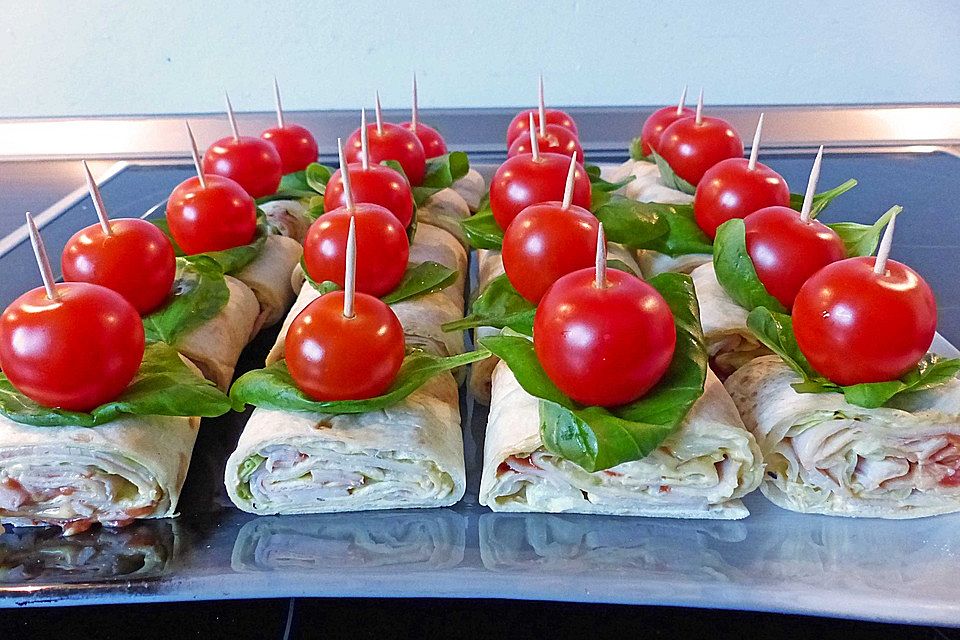 Party Wraps mit Frischkäse und Putenbrust