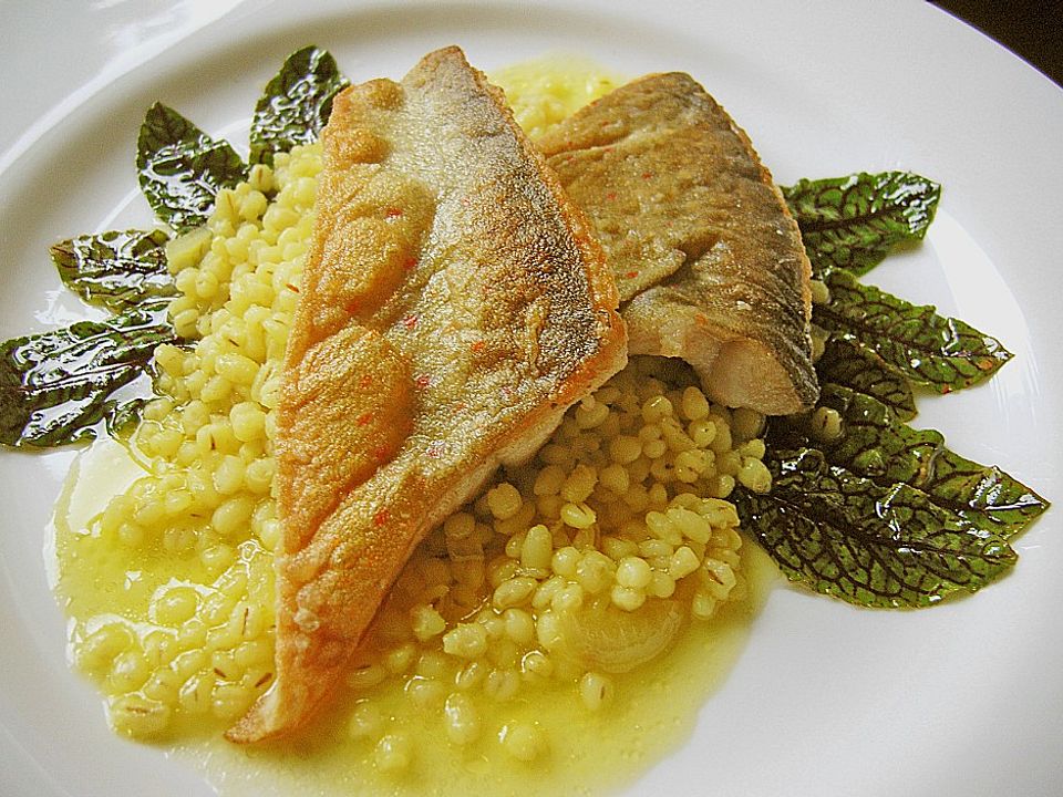 Saiblingfilet auf Safrangraupen und Blutampfer von gwexhauskoch| Chefkoch