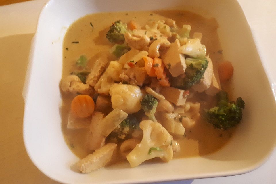 Curry-Gemüse mit Tofu