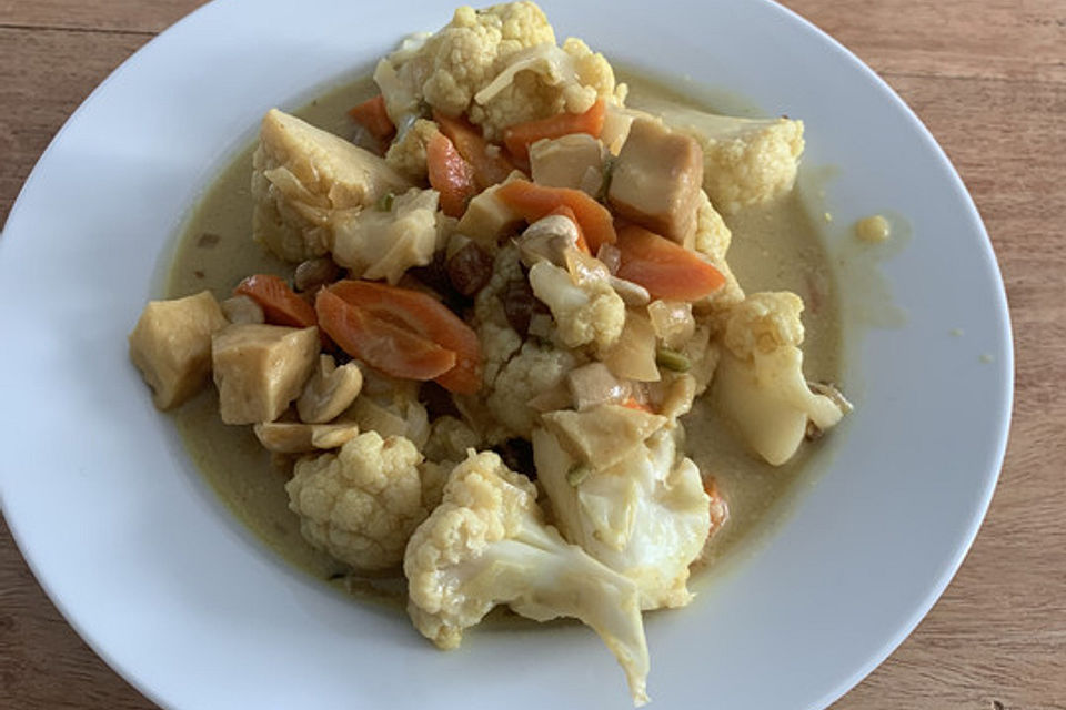 Curry-Gemüse mit Tofu