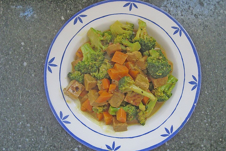 Curry-Gemüse mit Tofu