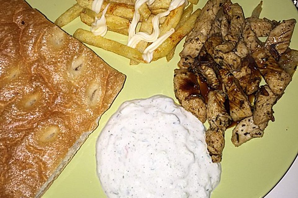 Chrissis Puten-Gyros