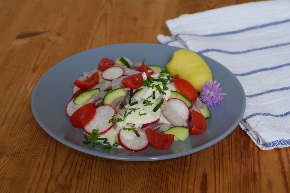 Illes herzhafter Rettichsalat mit Matjesstreifen