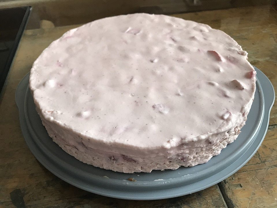 Erdbeer - Quark - Torte von susannemsb| Chefkoch