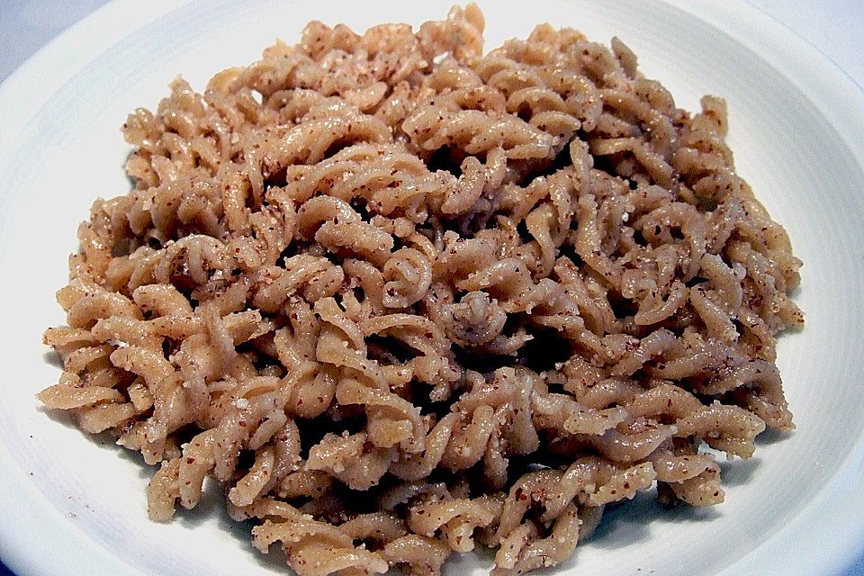 Nuss-Nudeln Nuss-Nudeln
