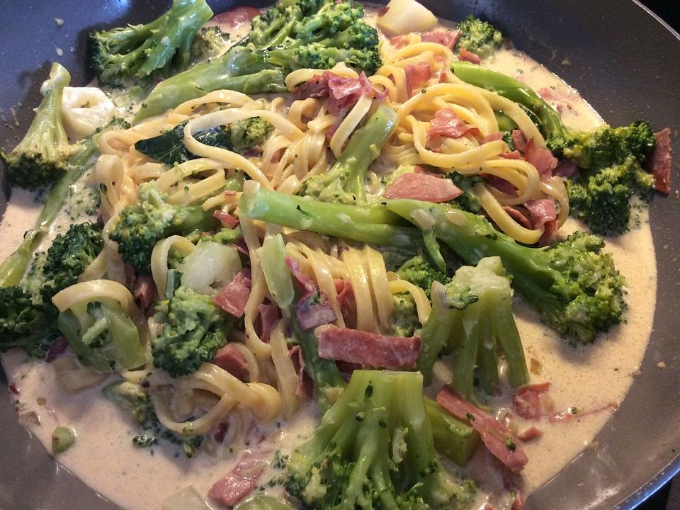 Brokkoli - Spaghetti mit Lachsschinken von Conny68| Chefkoch