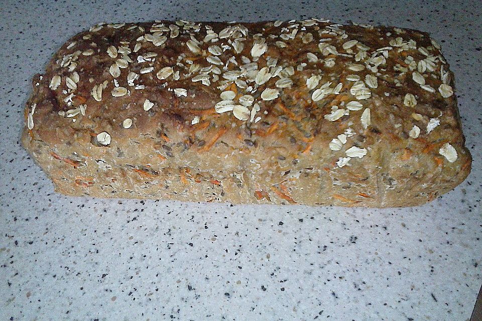 Hafer - Möhren - Brot