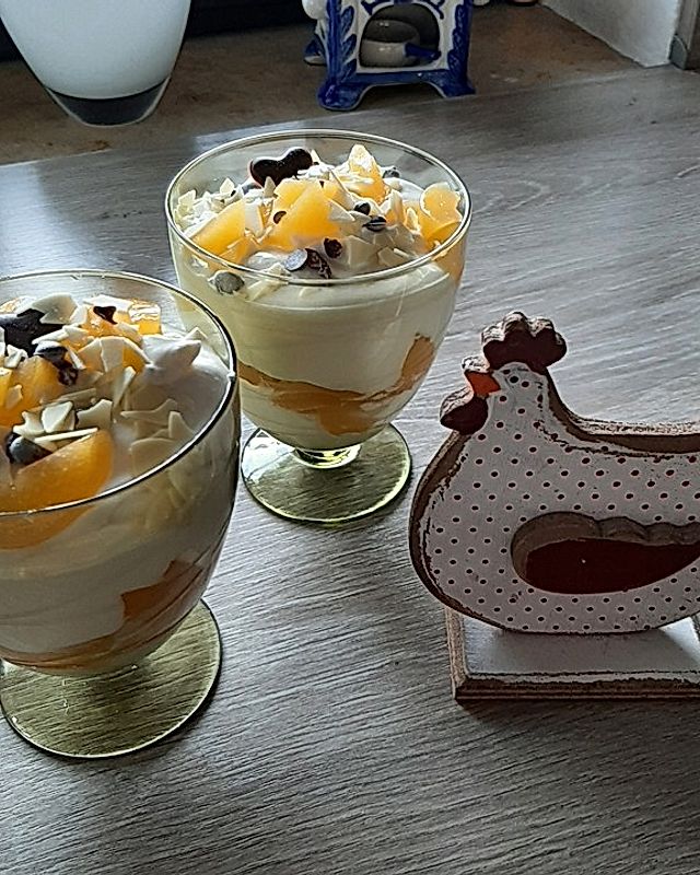 Topfencreme - Dessert mit Eierlikör und Pfirsichen